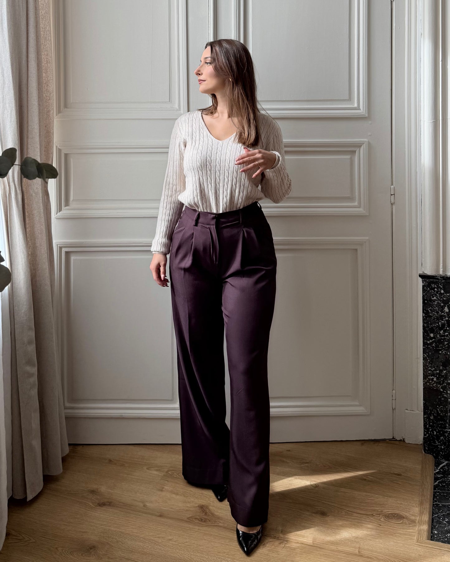 Pull torsadé col V beige