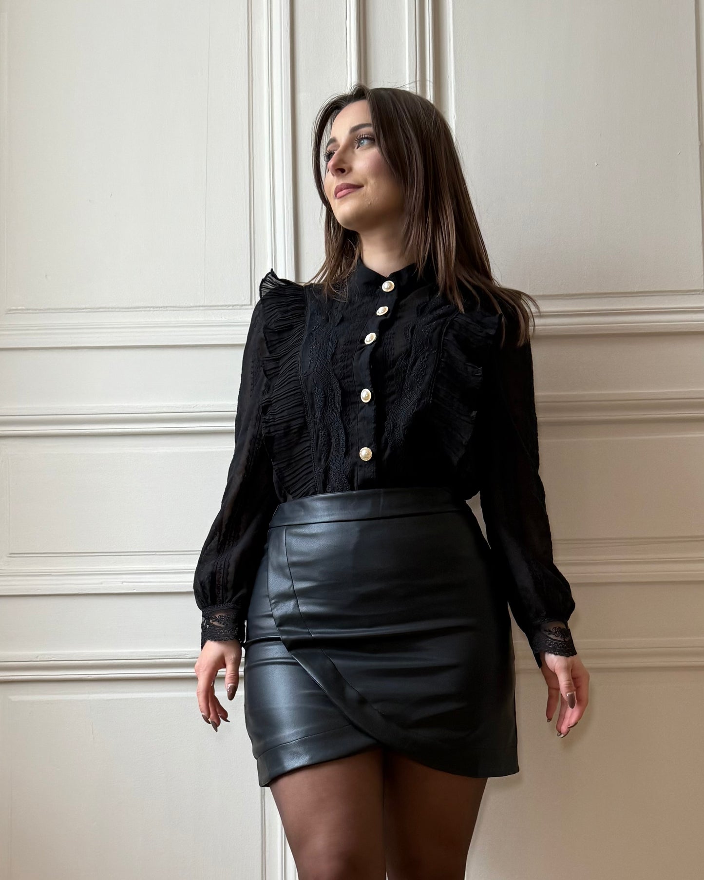 Chemise à boutons en perles