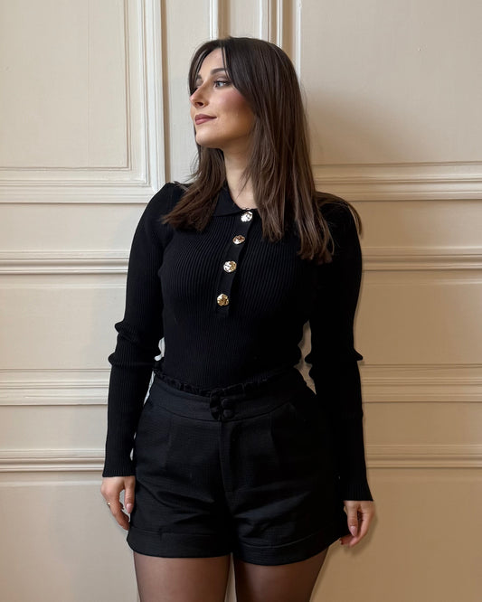 Pull à boutons dorés