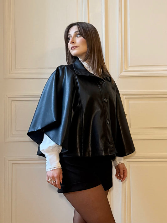 Cape en simili cuir