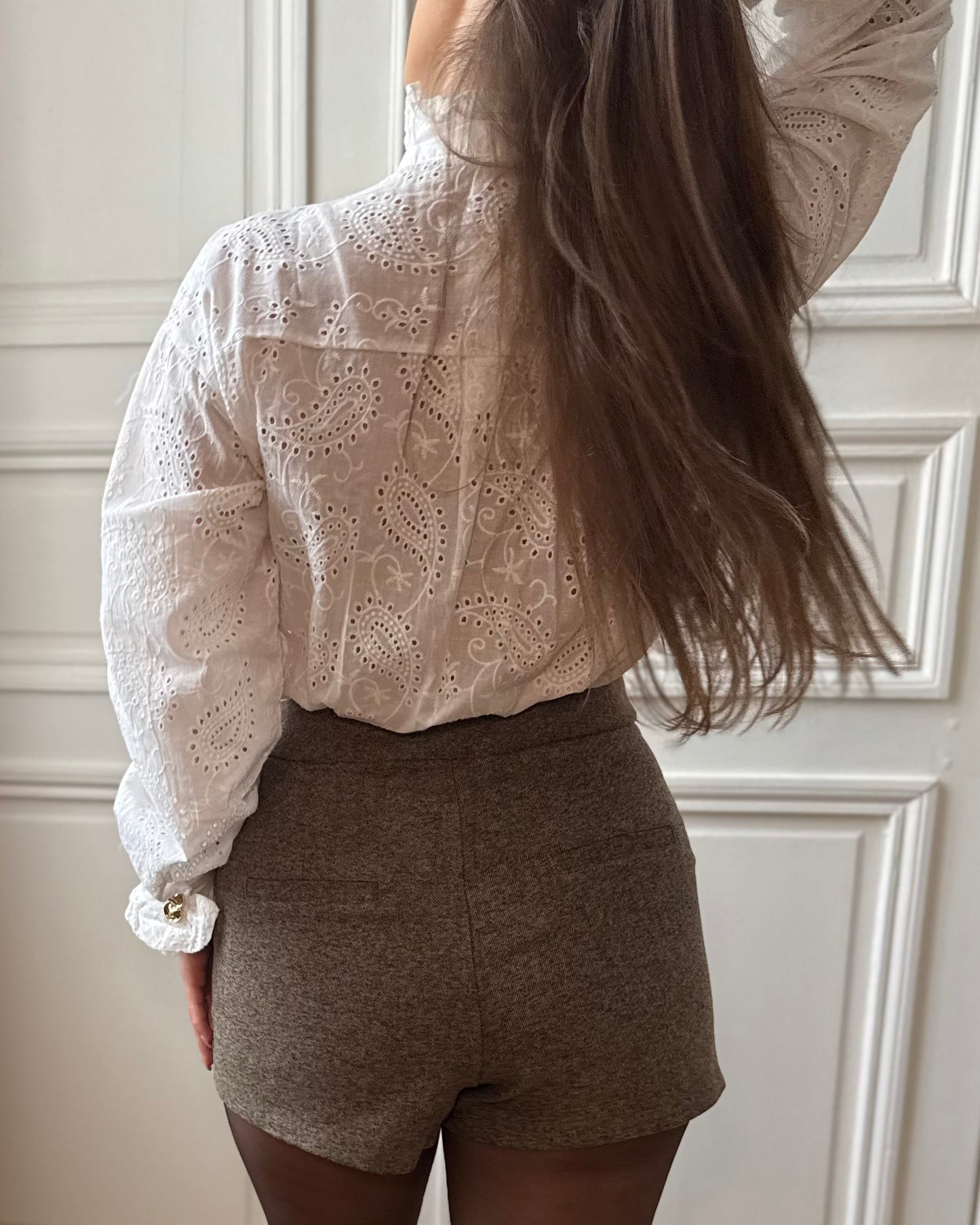 Chemise en broderie anglaise